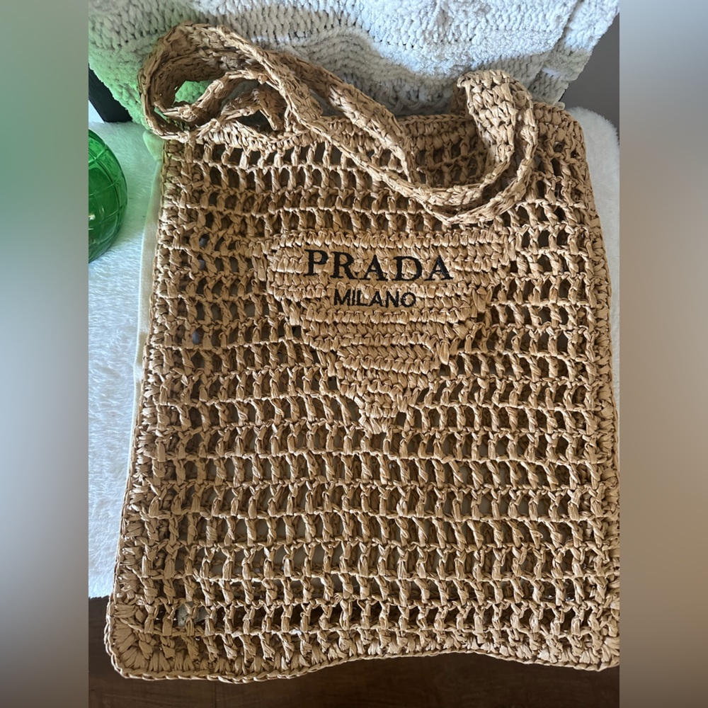 Prada Dustbag and Prada Beauty Tote - Picture 5 of 6